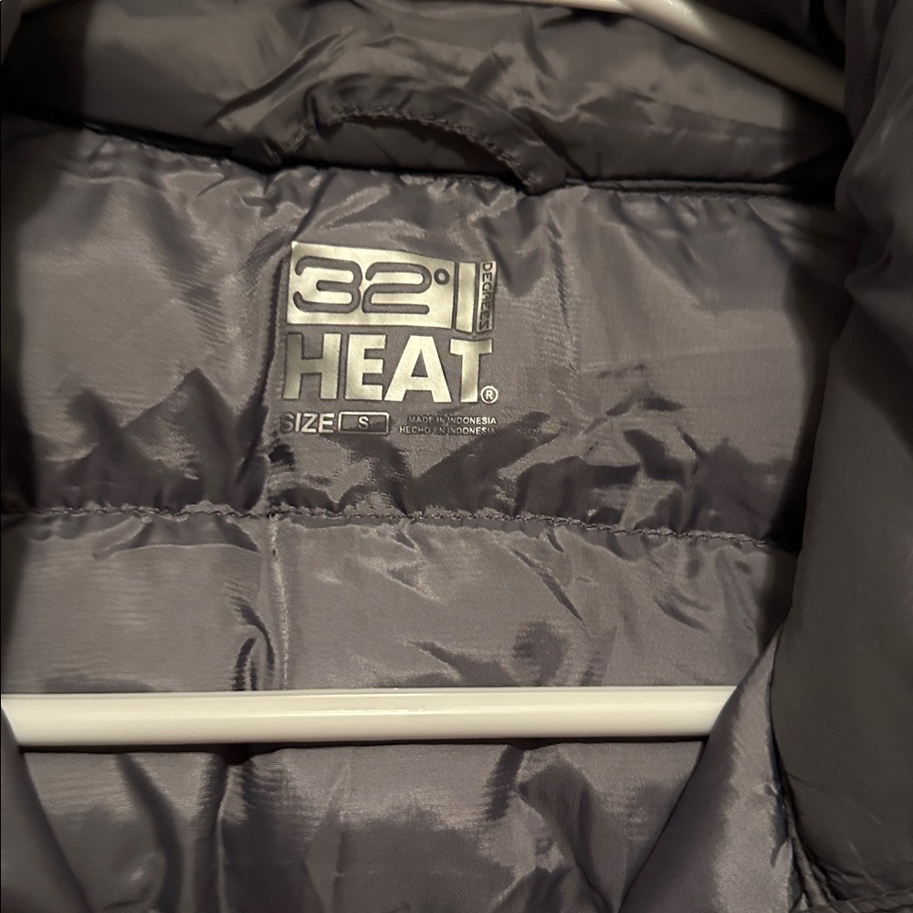 32 Degrees Puffer Vest - Picture 8 of 10
